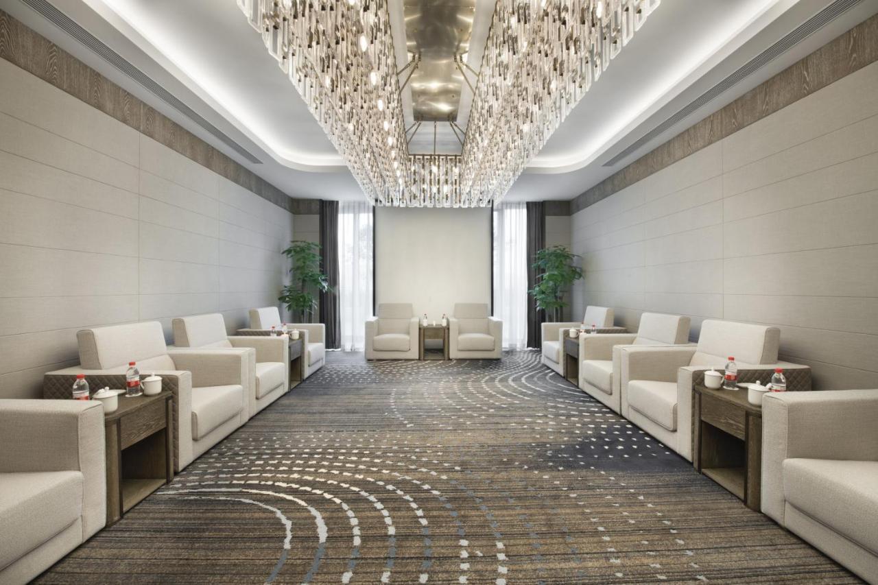 Crowne Plaza Wuhan Optics Valley By Ihg Екстер'єр фото