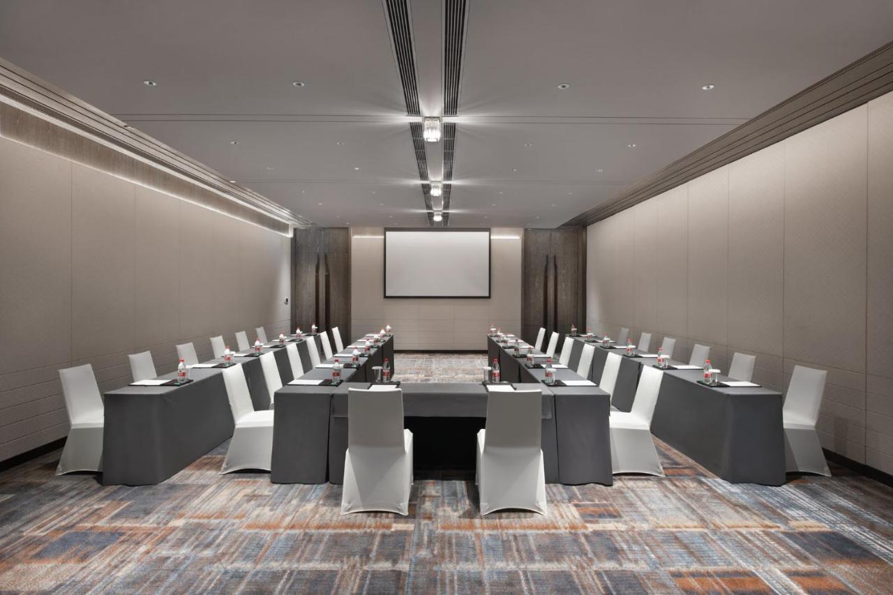 Crowne Plaza Wuhan Optics Valley By Ihg Екстер'єр фото